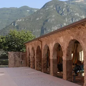 Al Palazzo , Rivalta di Brentino Italy